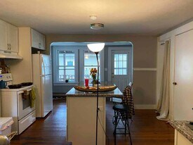 49 Walnut St, Unit 1 in Northampton, MA - Building Photo