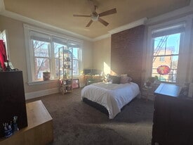 1142 Saint Gregory St, Unit 4 in Cincinnati, OH - Building Photo