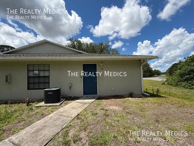 property at 1984 Agora Cir SE