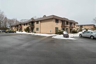 14 Strawberry Bank Rd, Unit 20 in Nashua, NH - Building Photo - Building Photo