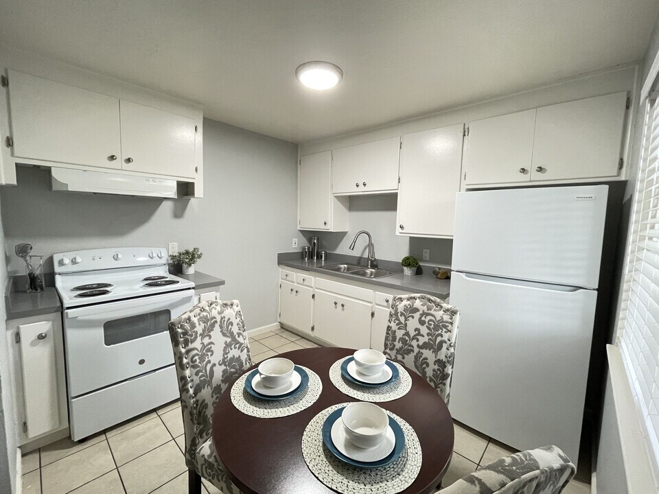 3544 Auburn Blvd in Sacramento, CA - Building Photo