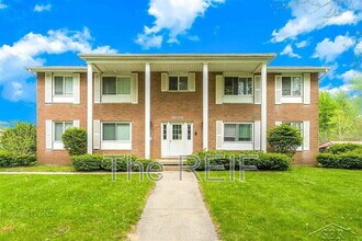 3629 Bernice Dr in Saginaw, MI - Building Photo - Building Photo