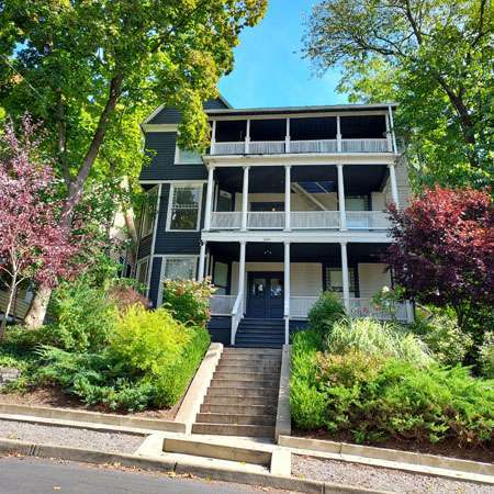 109 Dewitt Pl