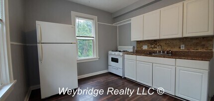 713 Woodlawn Ave in Cincinnati, OH - Building Photo - Building Photo