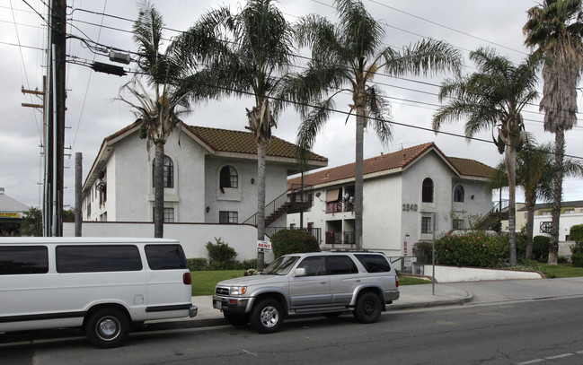 2540 W Lincoln Ave in Anaheim, CA - Building Photo - Building Photo