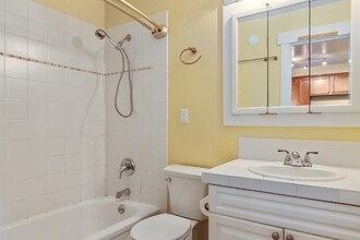 1415 154th Ave NE in Bellevue, WA - Building Photo - Building Photo