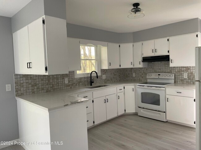 149 Schlittler Rd in Moscow, PA - Building Photo - Building Photo