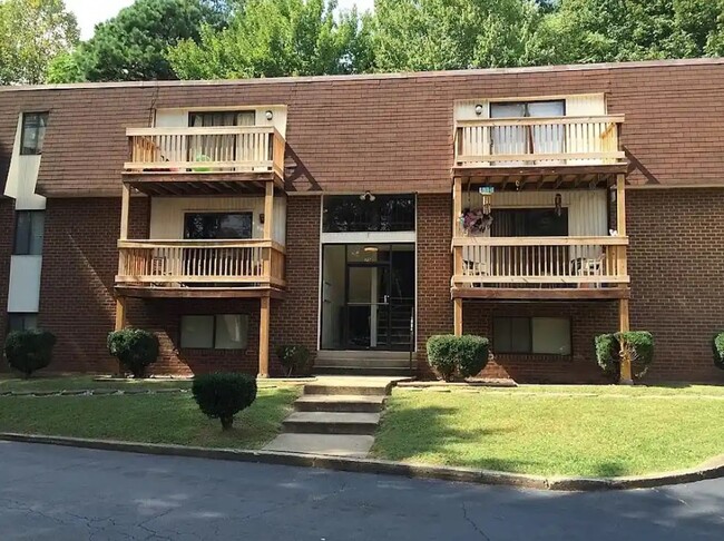 Hill Court Apartments