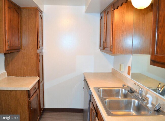 537 Brandt Ave, Unit B in New Cumberland, PA - Building Photo - Building Photo