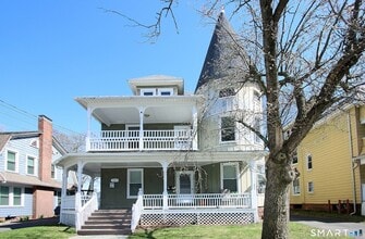 75 Wilcox Ave in Meriden, CT - Building Photo - Building Photo