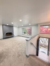 10608 166th Pl NE in Redmond, WA - Building Photo - Building Photo