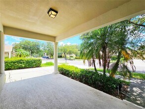 8512 Abbotsbury Dr in Windermere, FL - Building Photo - Building Photo