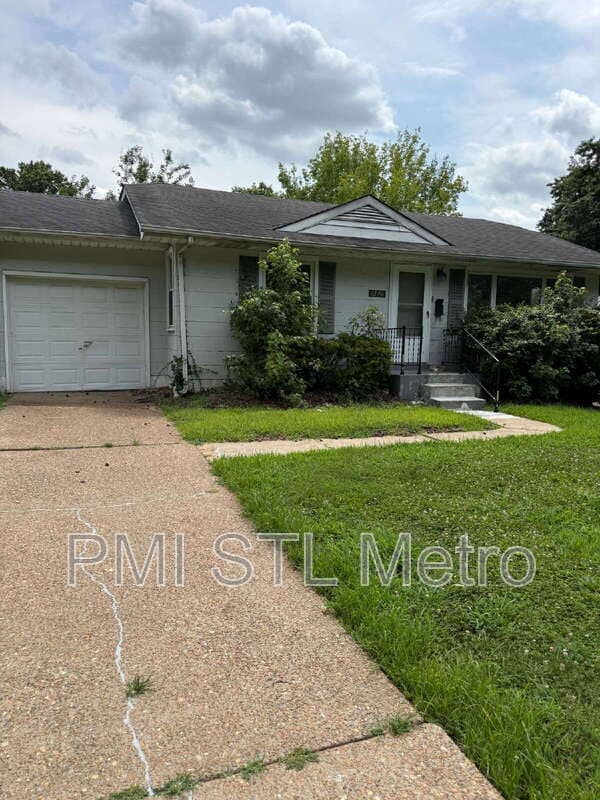 property at 1246 Darr Dr