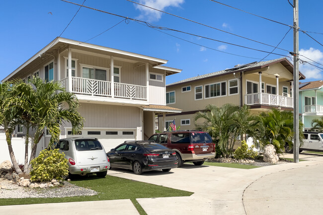 87-1720 Farrington Hwy in Waianae, HI - Foto de edificio - Building Photo