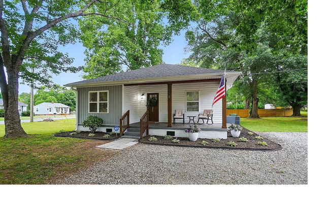 118 Globe St in Mount Holly, NC - Foto de edificio - Building Photo