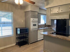 209 Robert St in Aledo, TX - Building Photo - Building Photo
