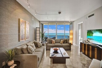 18101 Collins Ave, Unit 4206 in Sunny Isles Beach, FL - Building Photo - Building Photo