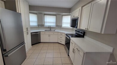 16 N 31st St in McAllen, TX - Building Photo - Building Photo