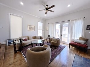 939 Queen Annes Rd in Houston, TX - Building Photo - Building Photo