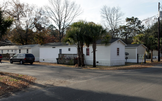 1223 Dickson Ave in Charleston, SC - Building Photo - Building Photo