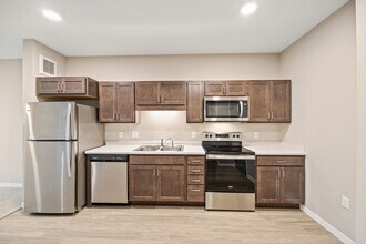 Forty Forty Flats in Edina, MN - Building Photo - Building Photo