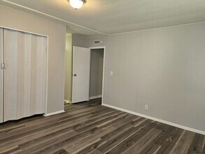 311 49th Ave Terrace W in Bradenton, FL - Building Photo - Building Photo