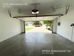 3316 Kenilworth Dr in Windsor, ON - Building Photo - Building Photo
