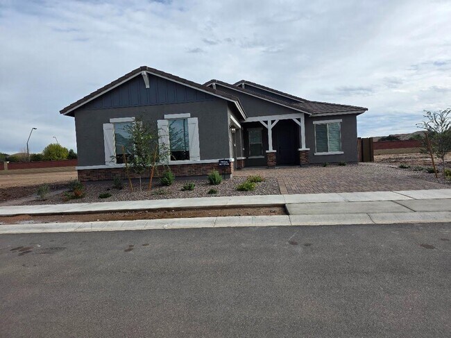 property at 23207 S 207th Way