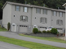 9529 Cost Ave in Stonewood, WV - Building Photo - Building Photo