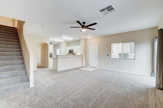 8842 Duncan Barrel Ave in Las Vegas, NV - Building Photo - Building Photo