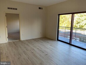 3750 Main St in Philadelphia, PA - Building Photo - Building Photo