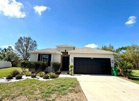 32914 Hillman Ct in Wesley Chapel, FL - Building Photo