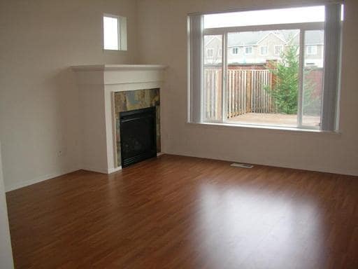 966 SE Elina Ave in Hillsboro, OR - Building Photo - Building Photo