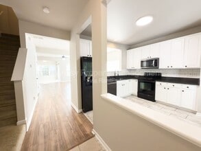 123 Baberton Dr in Apex, NC - Building Photo - Building Photo