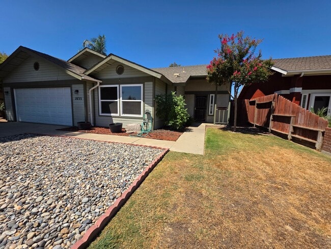 property at 1035 S Regina St