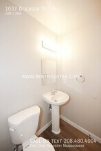 1037 Dolbeer St in Pocatello, ID - Building Photo - Building Photo