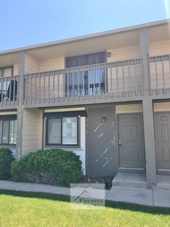 527 Comanche Village Dr in Fountain, CO - Building Photo - Building Photo