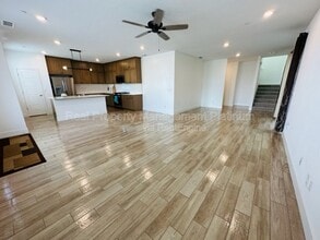 2879 E Teaberry Dr in Clovis, CA - Building Photo - Building Photo