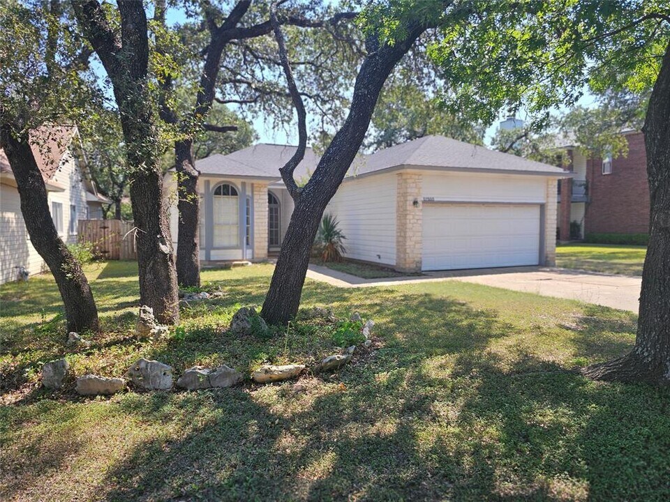 12503 Deer Falls Dr in Austin, TX - Building Photo