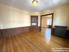 18 Saint Peter St, Unit 3 in Boston, MA - Building Photo - Building Photo