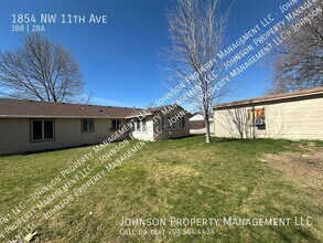 1854 NW 11th Ave in Meridian, ID - Building Photo - Building Photo