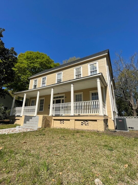 1341 Glover St in Orangeburg, SC - Building Photo