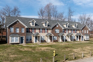 Bayshore Townhomes in Louisville, KY - Building Photo