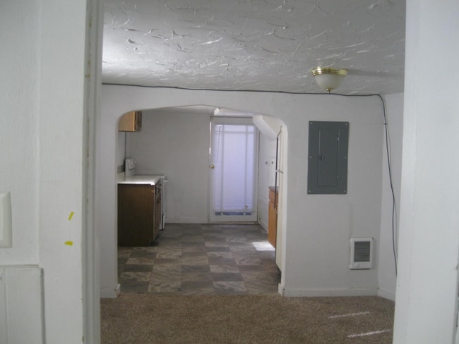 817 7th St S in Great Falls, MT - Foto de edificio - Building Photo