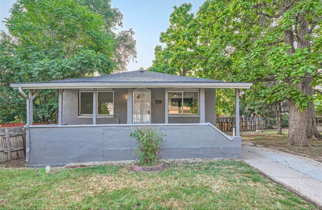 property at 668 S Lowell Blvd