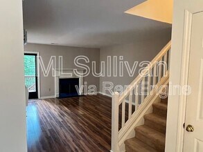 105 Weathersfield Dr in Durham, NC - Building Photo - Building Photo