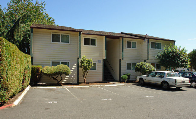 Morgan Place Apartments in Portland, OR - Building Photo - Building Photo