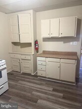 412 E Oak St in Norristown, PA - Building Photo - Building Photo