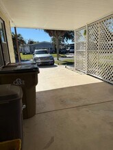 717 Royal Palm Ave in Lady Lake, FL - Building Photo - Building Photo