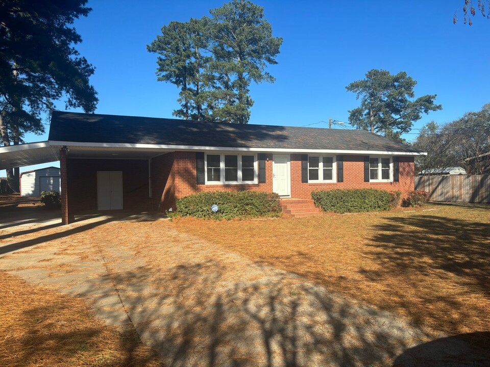 1798 NC-55 in Kinston, NC - Building Photo